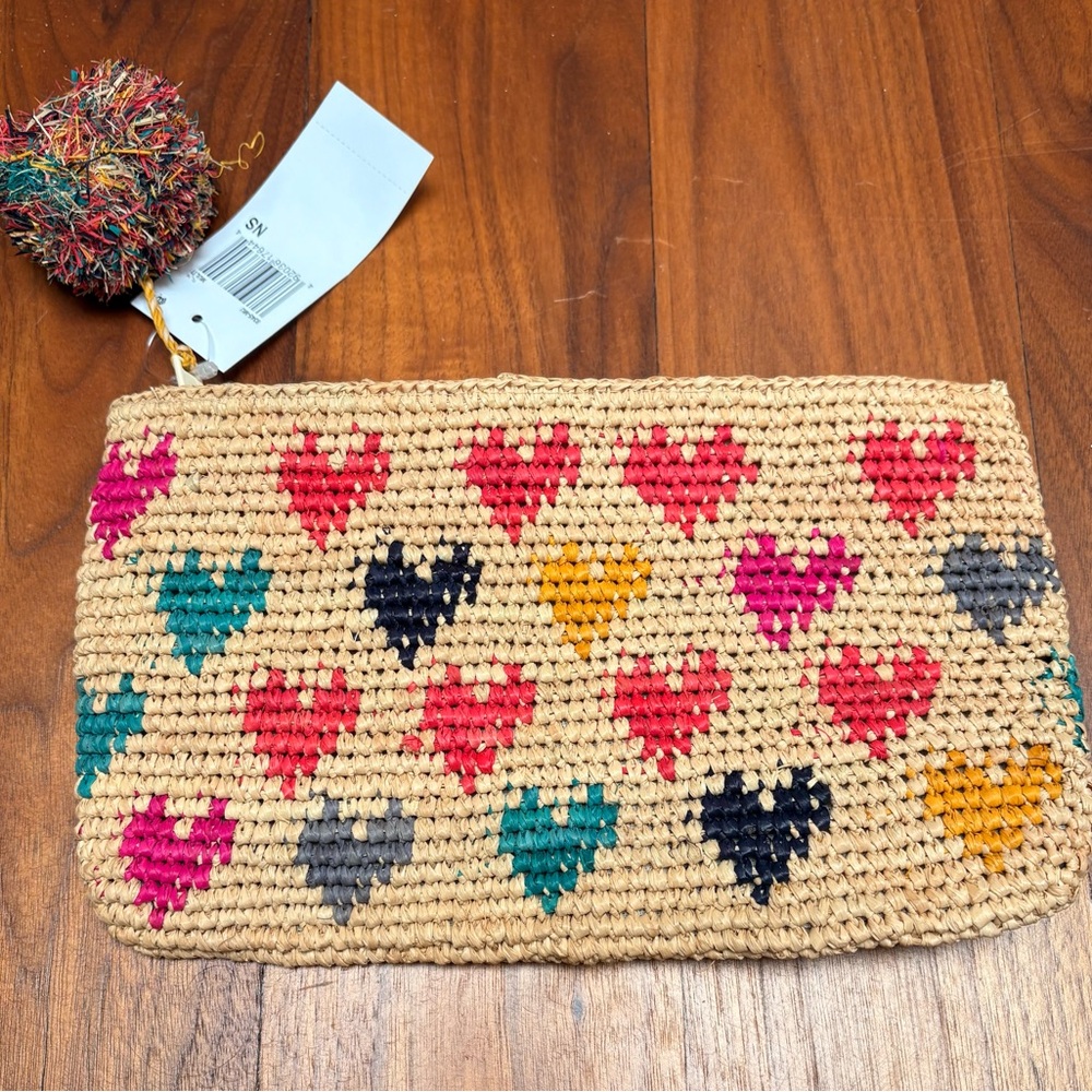 Colorful Heart Patterned Woven Clutch